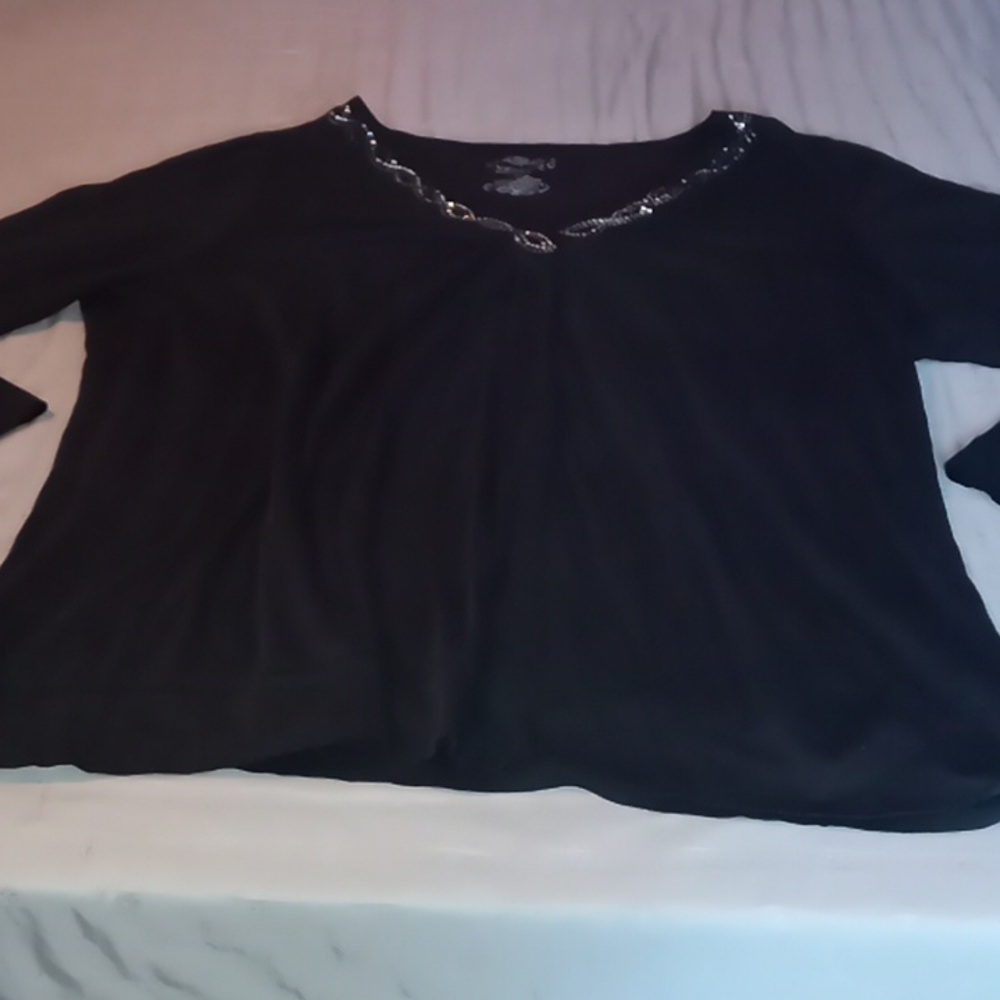 Venezia size 26/28 black shirt